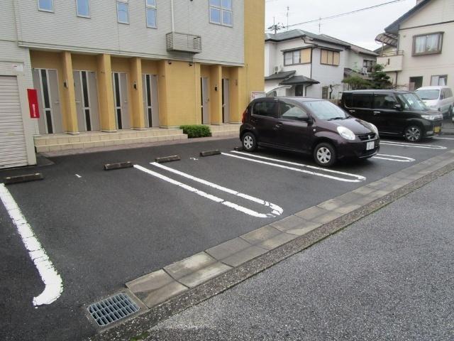 ヴィオラ　Ｙ．Ｋ（102） 駐車場