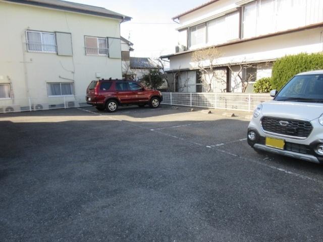 ハイツ友舞Ⅴ（102） 駐車場