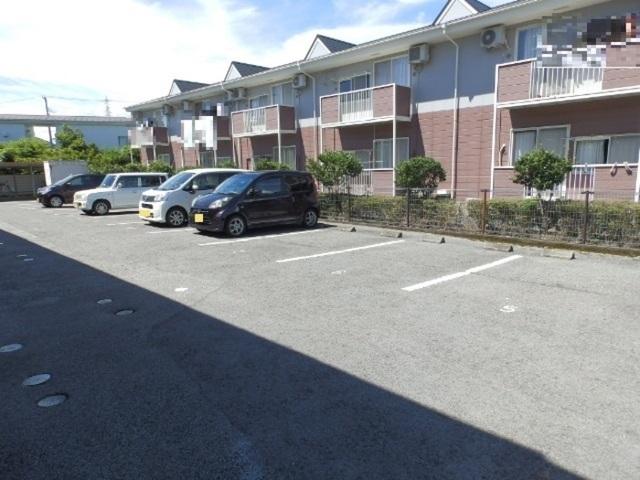ハッピーライフⅡ（103） 駐車場