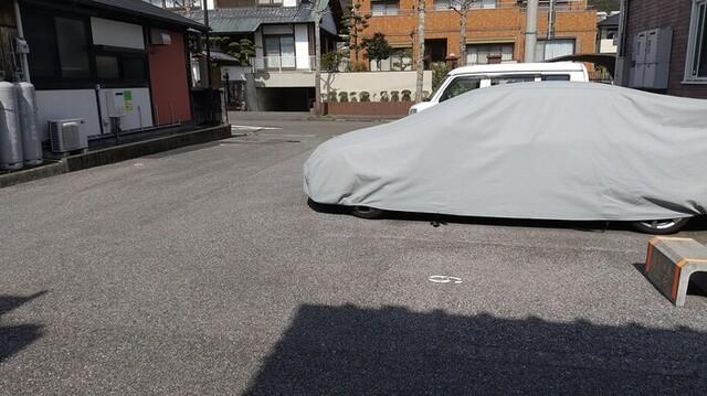 ジュパール　Ⅲ棟（101） 駐車場
