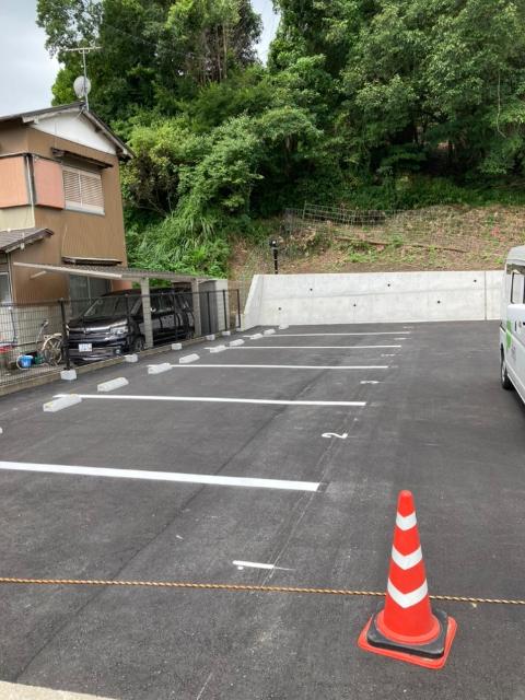 あざみの駐車場（軽区画） 外観