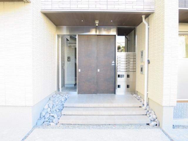 ファルコ鷹匠（305） エントランス