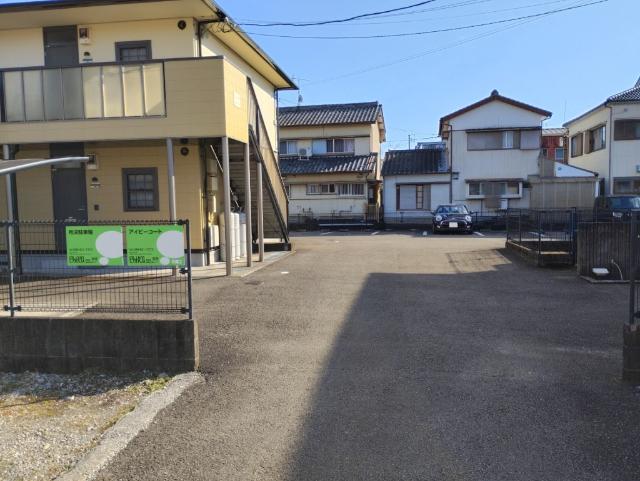 IVY COURT 駐車場（普通車区画） その他