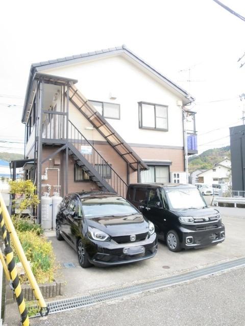 ハイツ有明（202） 駐車場