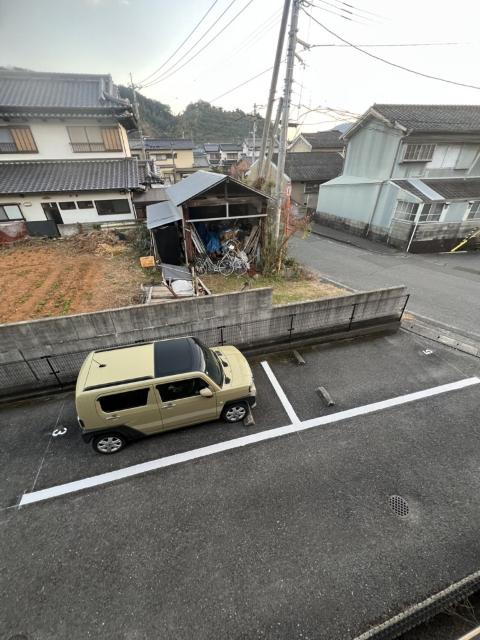 ピースフルハウス桂（103） 駐車場