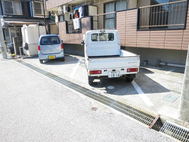ピュア高須Ⅱ（201） 駐車場