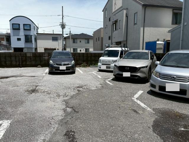 アーバンハイツ（701） 駐車場