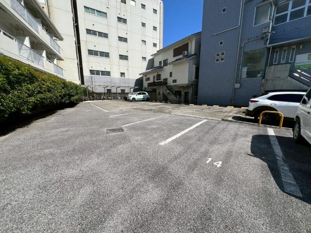 コーポ吉本（102） 駐車場