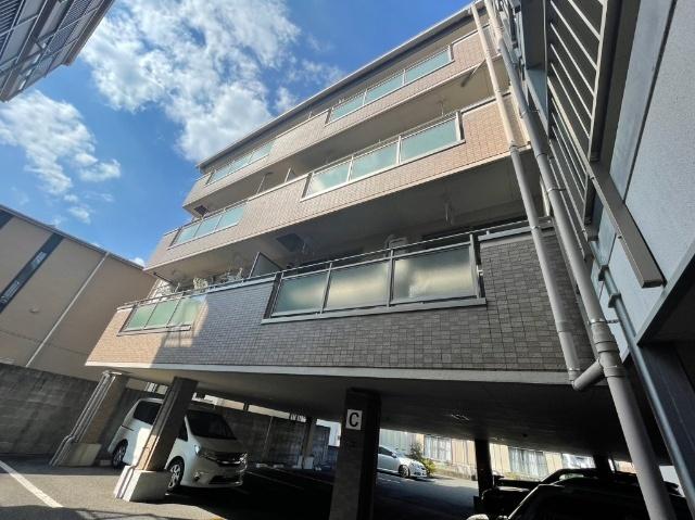 イーリスハイツ　Ｃ棟（C302） 駐車場