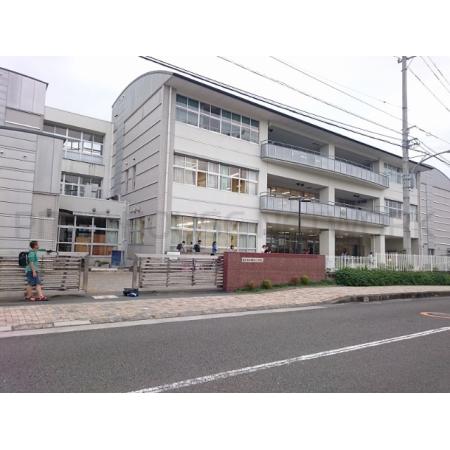 高知市立横内小学校：608m