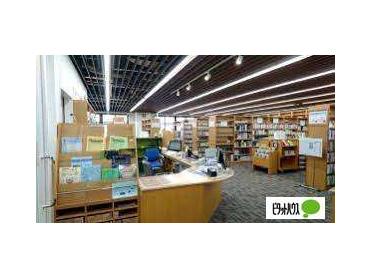 札幌市白石区民センター図書室：531m
