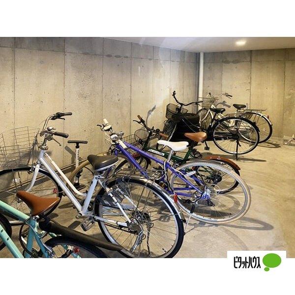 札幌市白石区本郷通マンション 駐車場