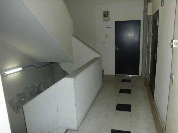 札幌市中央区南八条西マンション ロビー