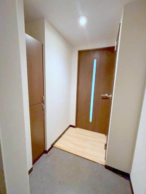 グランピース美園 玄関