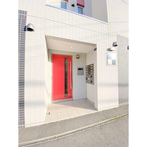 札幌市白石区菊水一条マンション エントランス