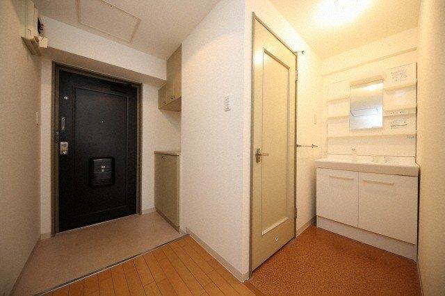 札幌市中央区南十三条西マンション 玄関