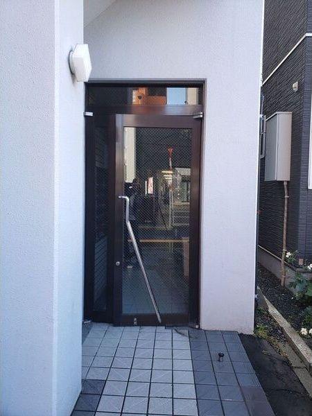 札幌市豊平区豊平四条マンション エントランス