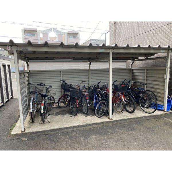 グランベルサ 共有部分