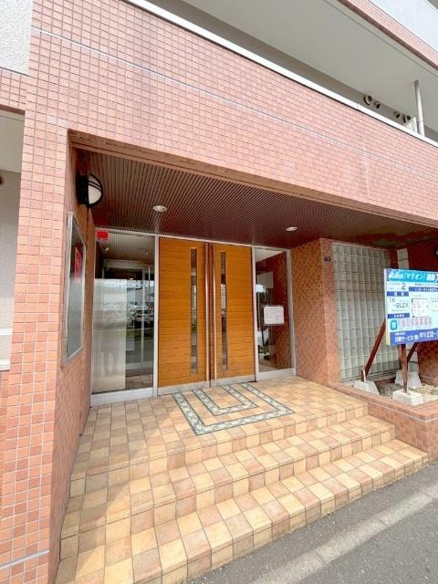 マリオン桑園 エントランス