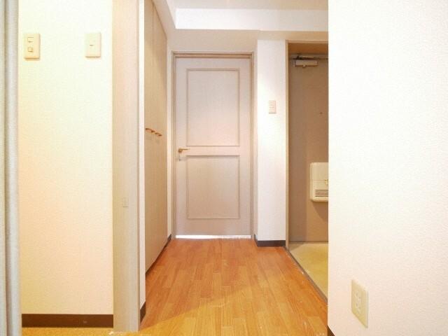 札幌市中央区南十九条西マンション エントランス