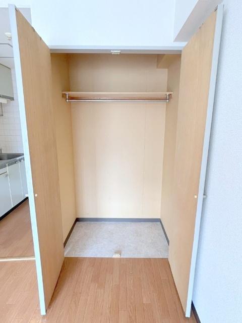 札幌市東区北七条東マンション 収納