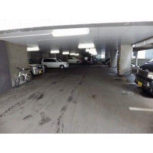 ル・セーヌ札幌 駐車場