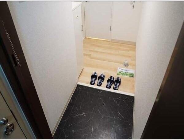 札幌市中央区南八条西マンション 玄関