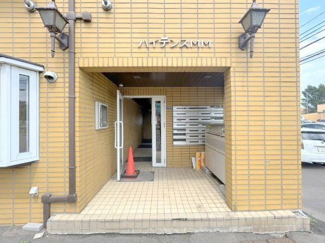 札幌市西区八軒十条東マンション エントランス