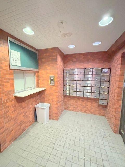 札幌市北区北十六条西マンション エントランス