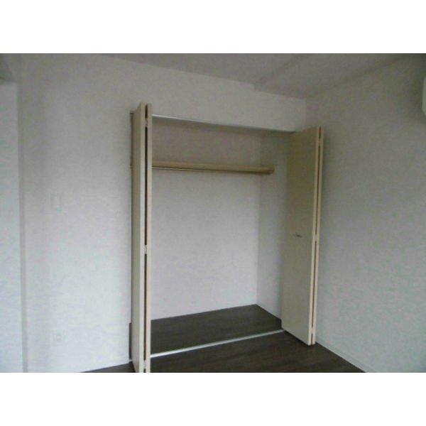 札幌市中央区南二十二条西マンション 収納