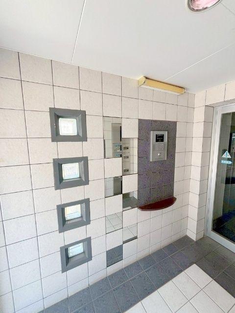 札幌市中央区南四条西マンション エントランス
