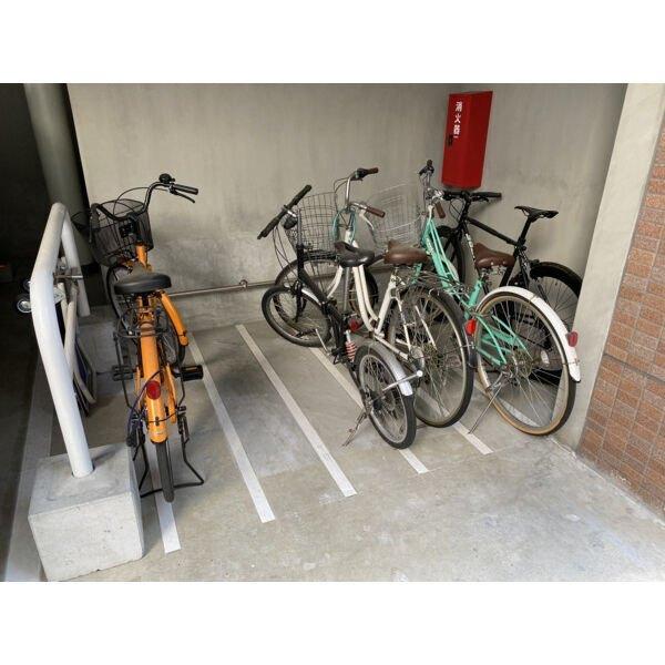 ラ・クラッセ札幌大通ウエスト 駐車場