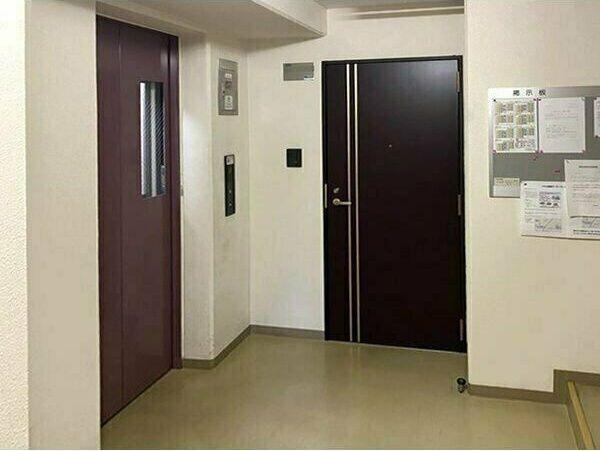 札幌市白石区南郷通マンション ロビー