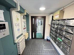 札幌市中央区南八条西マンション エントランス