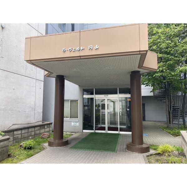 札幌市中央区北一条西マンション エントランス