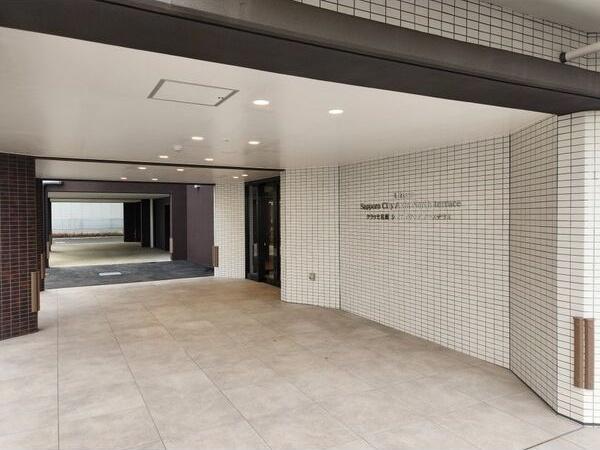 札幌市北区北十七条西マンション エントランス