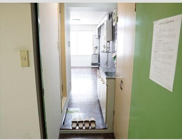 札幌市豊平区平岸三条マンション エントランス