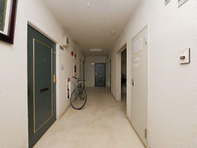 札幌市中央区北六条西マンション ロビー
