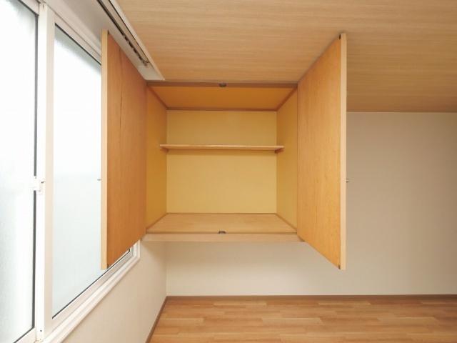 札幌市中央区南七条西アパート 収納