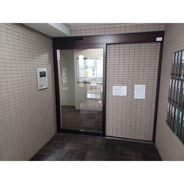 札幌市西区琴似二条マンション エントランス