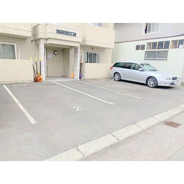 グロワール南郷 駐車場