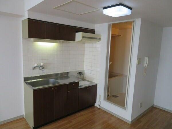 札幌市中央区南四条西マンション キッチン