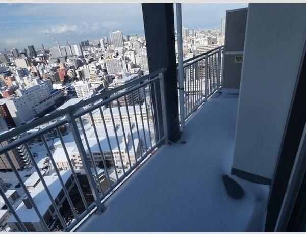 ＰＲＩＭＥ　ＵＲＢＡＮ札幌　ＲＩＶＥＲ　ＦＲＯＮＴ バルコニー