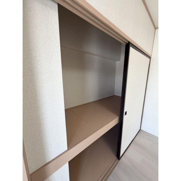 山鼻レジデンス 収納