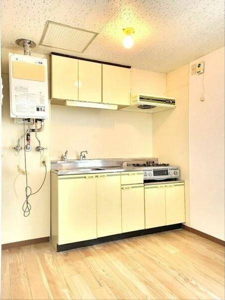 札幌市中央区南八条西マンション キッチン