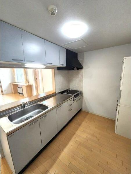 札幌市豊平区中の島一条マンション キッチン