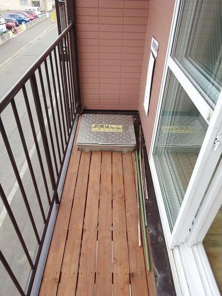 札幌市中央区南十条西アパート バルコニー