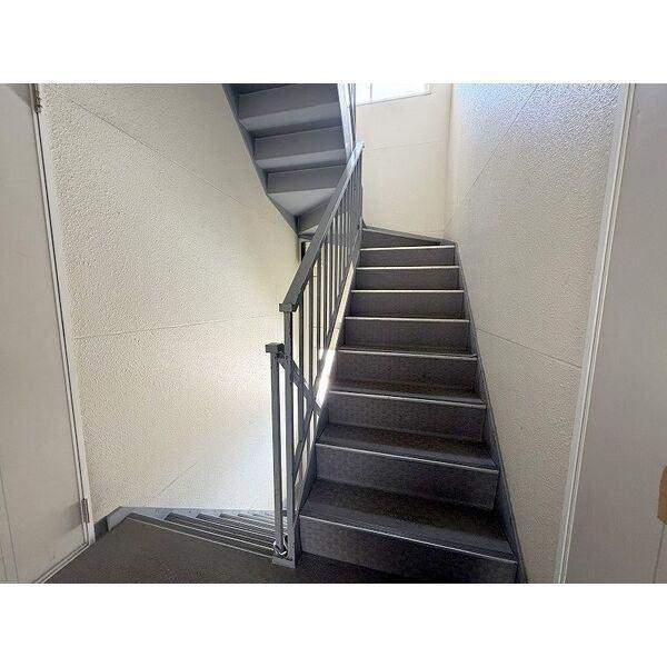 札幌市白石区平和通マンション ロビー