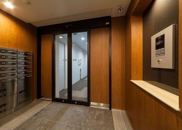 札幌市中央区南十六条西マンション エントランス