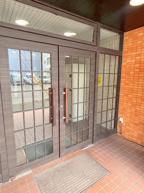 札幌市北区北二十六条西マンション エントランス